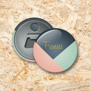 Pastel nummer 3 Button flesopener 56 mm